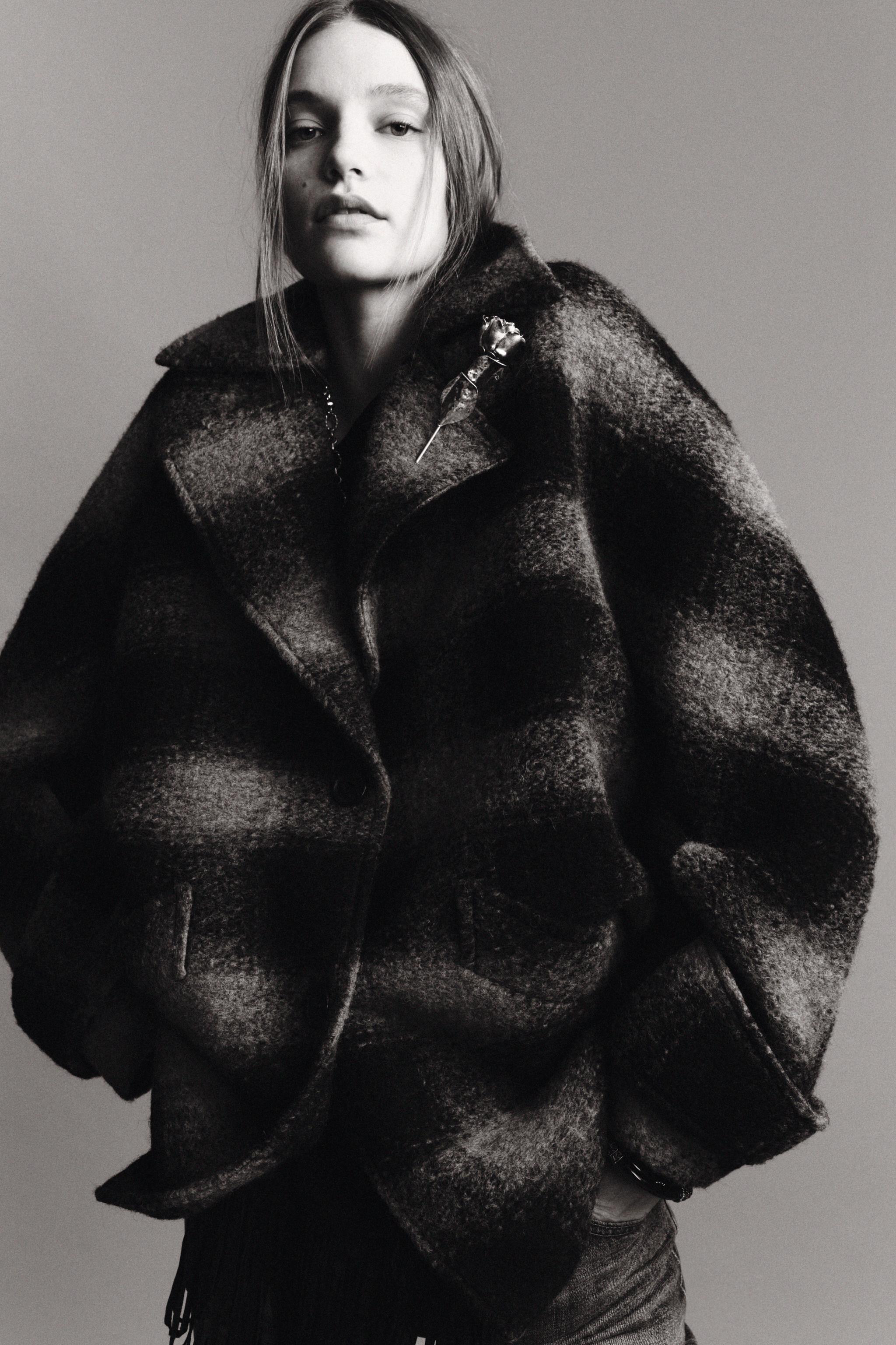 MAXI NEEDLE FLOWER BROOCH